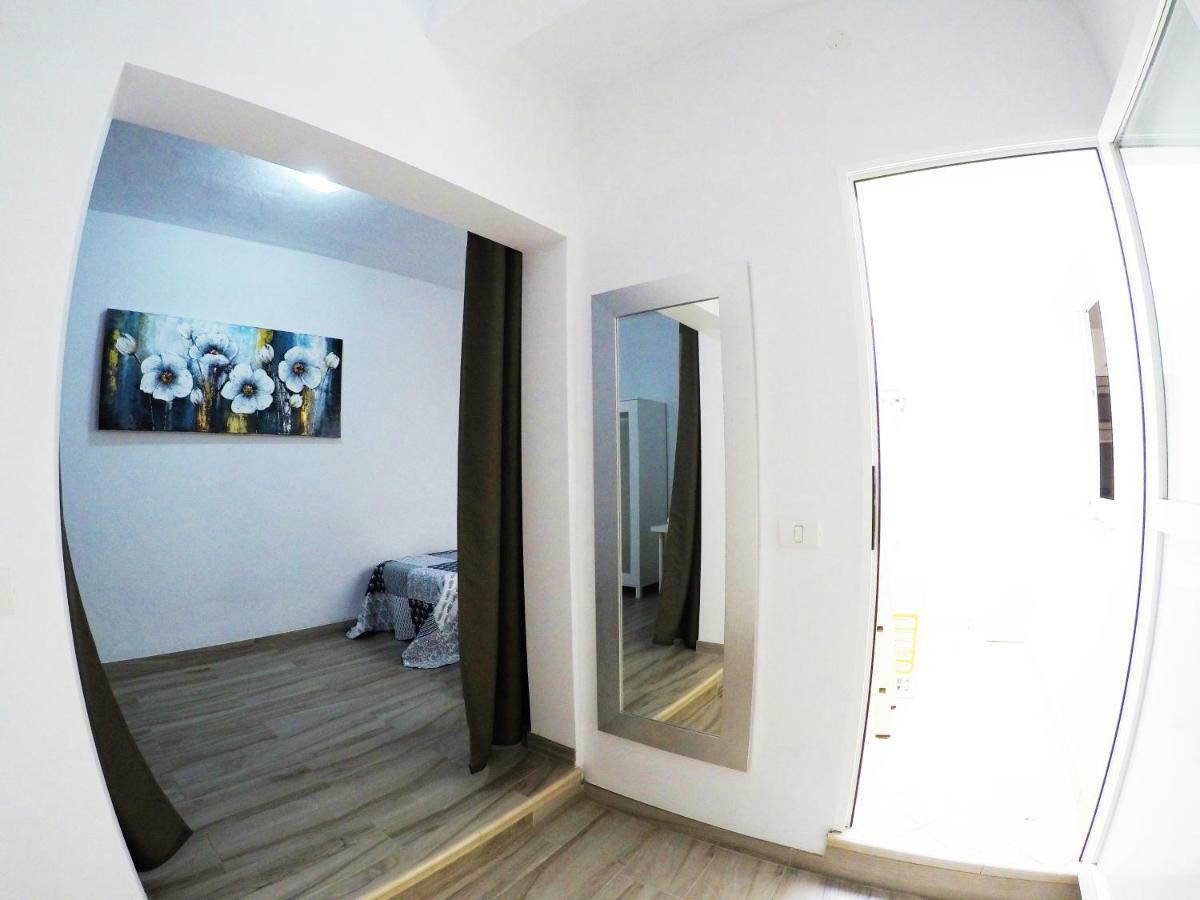 Apartamentos Ainara サンタクルスデテネリフェ エクステリア 写真
