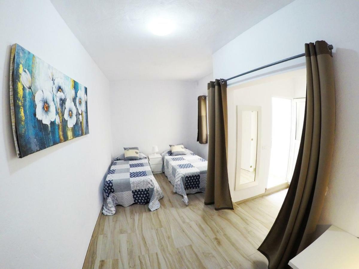 Apartamentos Ainara サンタクルスデテネリフェ エクステリア 写真