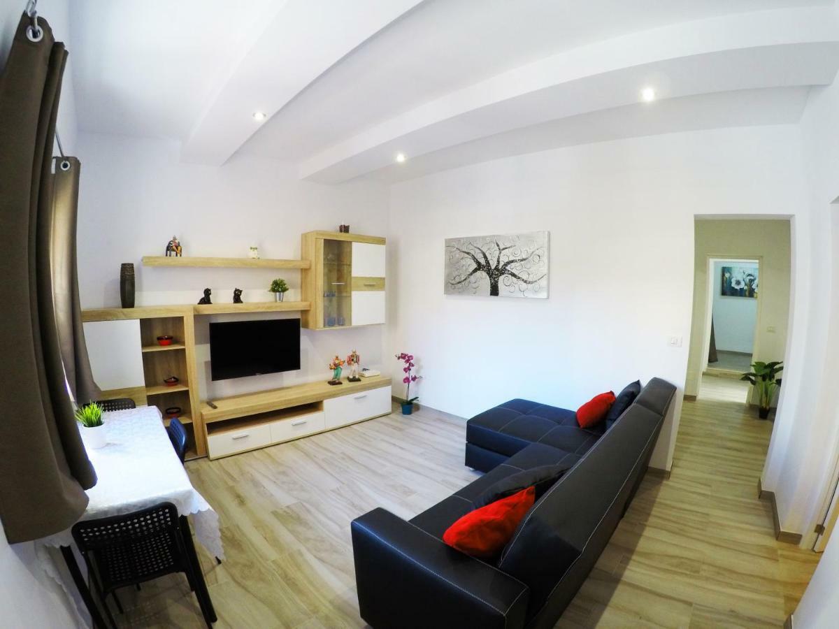 Apartamentos Ainara サンタクルスデテネリフェ エクステリア 写真
